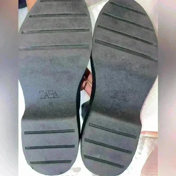 Zara  LOW HEELED LEATHER ANKLE BOOTS WITH ZIPPER NWOT - Picture 9 of 11